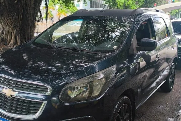 Minivan executiva da Brisa Carioca